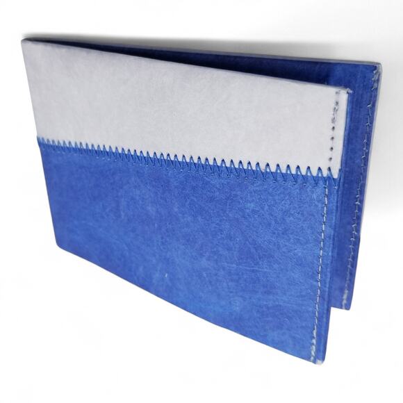 Paprcuts - from Berlin With Love Paper Tyvek Bi-Fold Wallet Blue White Stitched - Picture 2 of 6